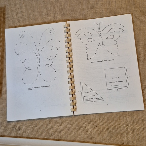 2 vintage quilting books: "Award-Winning Scrap Quilts" & "The Pieceable Kingdom" - Picture 7 of 11